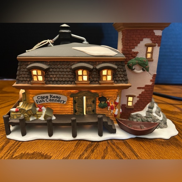 Department 56 1994 New England Village Series "Cape Keag Fish Cannery" NEW - Picture 2 of 14
